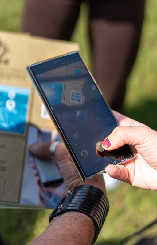 De GameApp met het speelveld op een telefoon